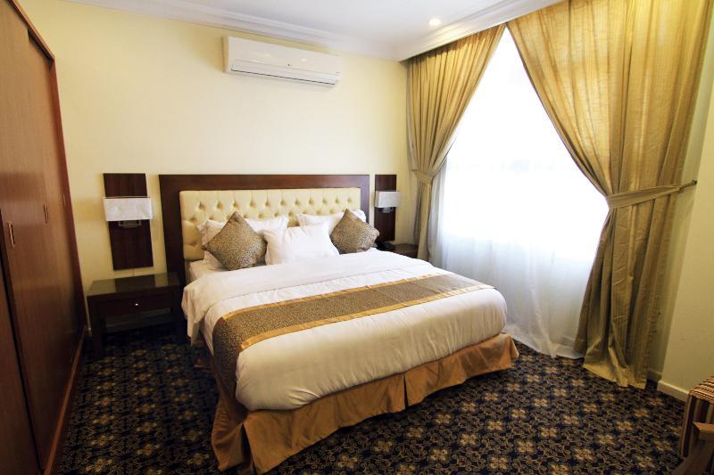 Al Muhaidb Al Takhassosi Abaqrino Riyadh Exterior photo